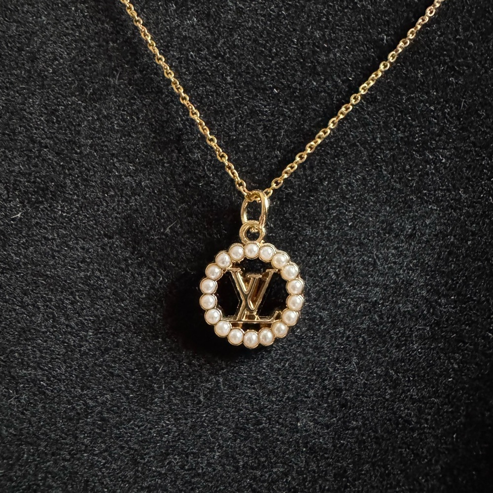 Gold Toned Pearl Pendant